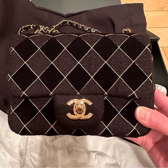 Chanel square mini flap in black velvet & tweed; gold hdwe - Picture 3 of 14